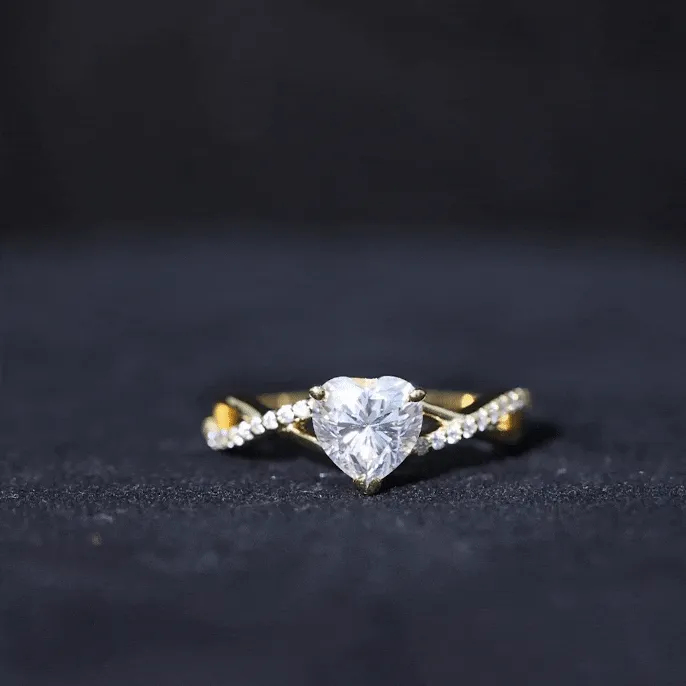 1.25 CT Heart Shape Solitaire Moissanite Crossover Engagement Ring