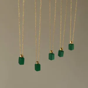 18K Gold Emerald Green Pendant Necklace