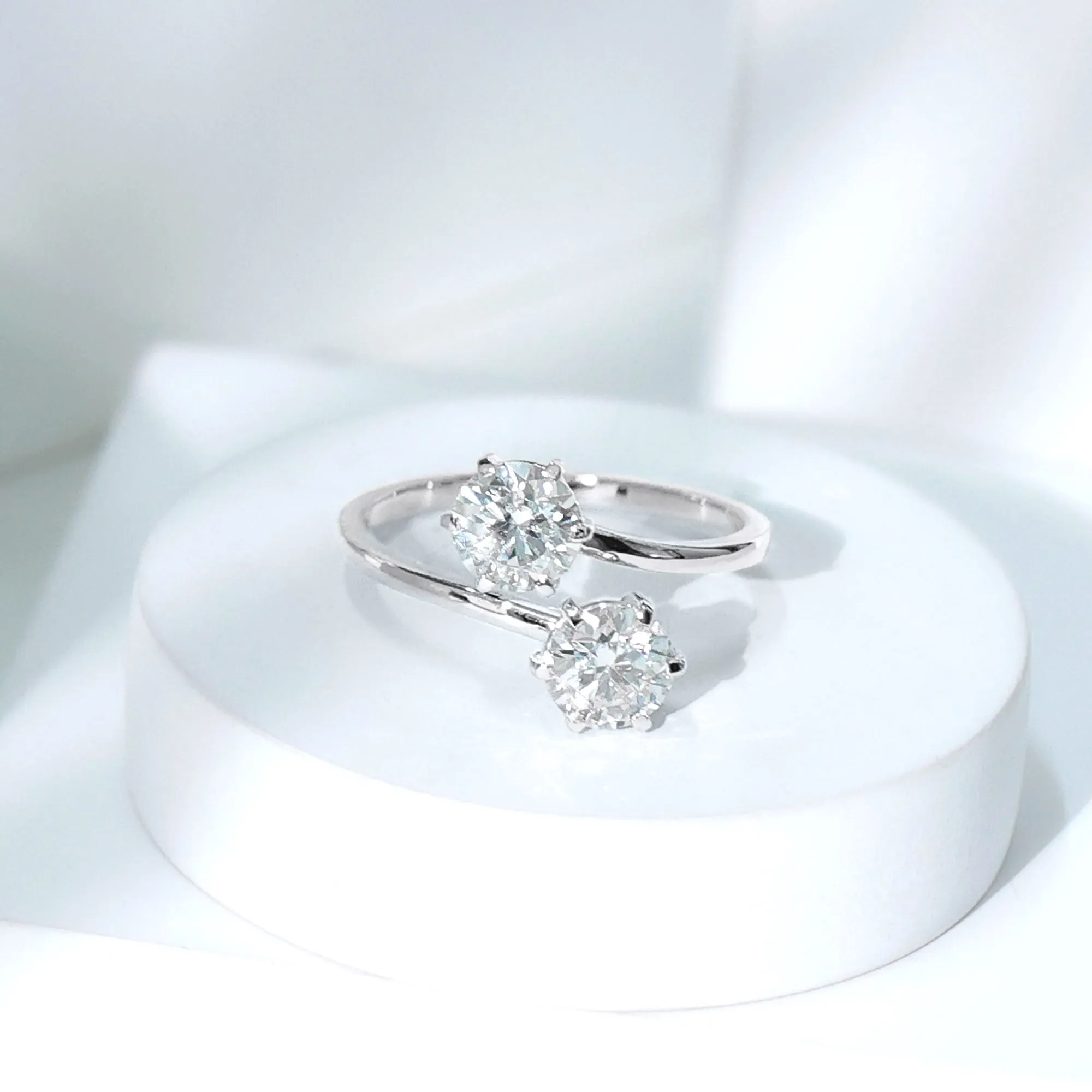 2.75 CT Toi et Moi Moissanite Anniversary Ring
