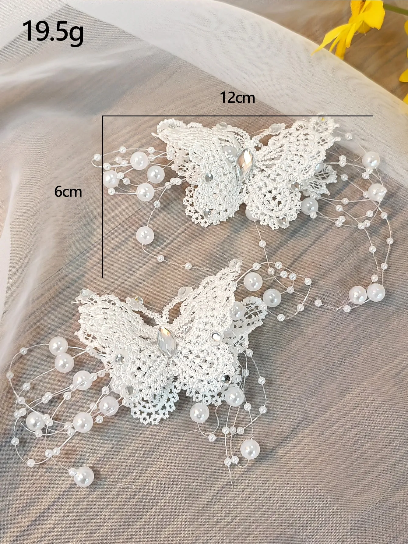 2pcs Faux Pearl Butterfly Design Hair Clip for Women Barrette Styling Hair