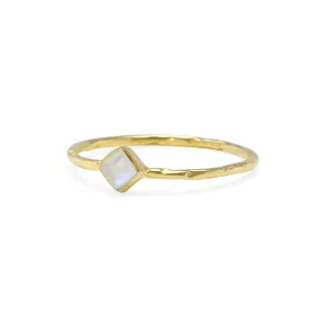 Banyan Dainty 18kt Gold Square Rainbow Moonstone Ring