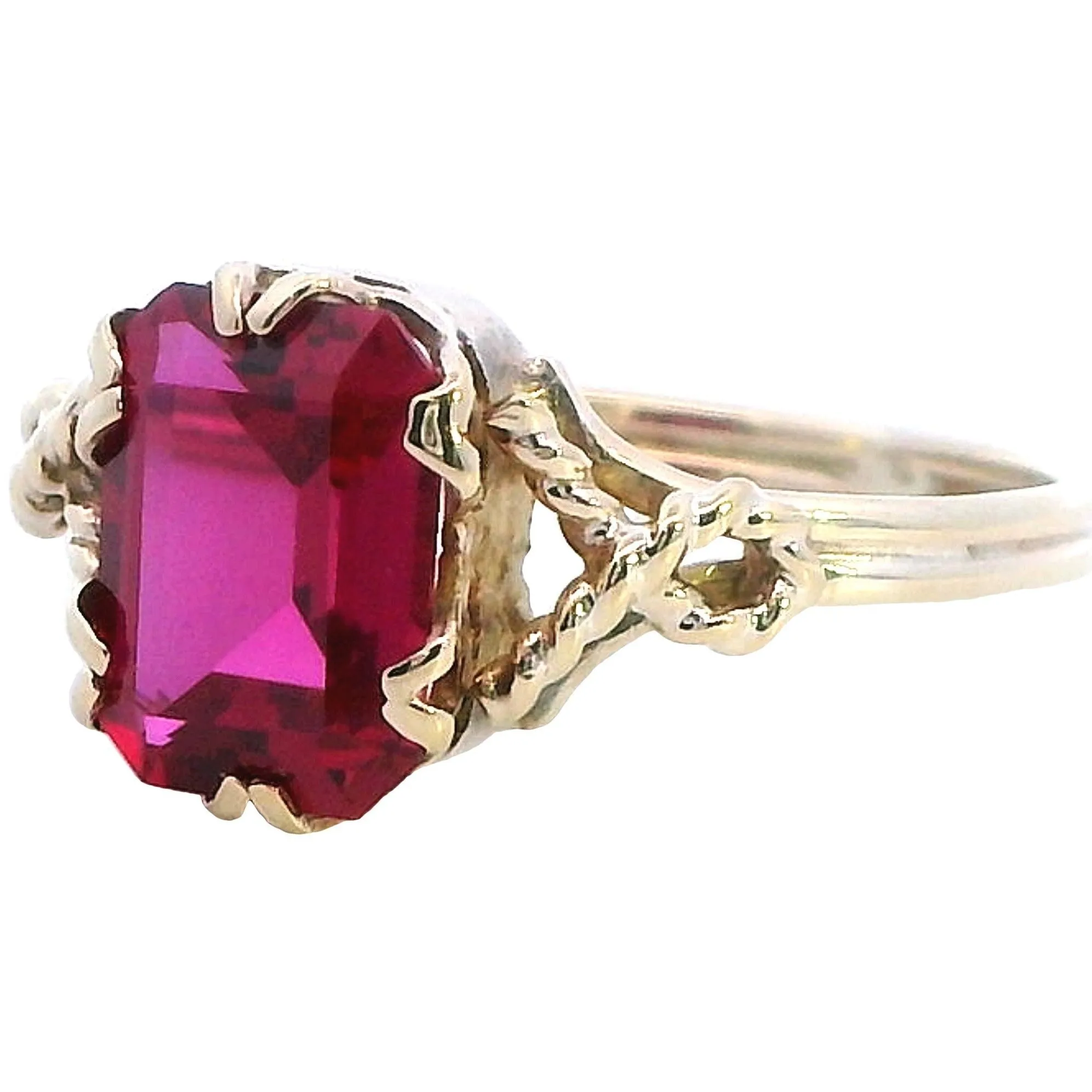 Charming 9ct Yellow Gold Synthetic Ruby Ring