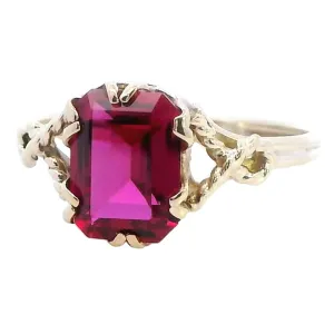 Charming 9ct Yellow Gold Synthetic Ruby Ring