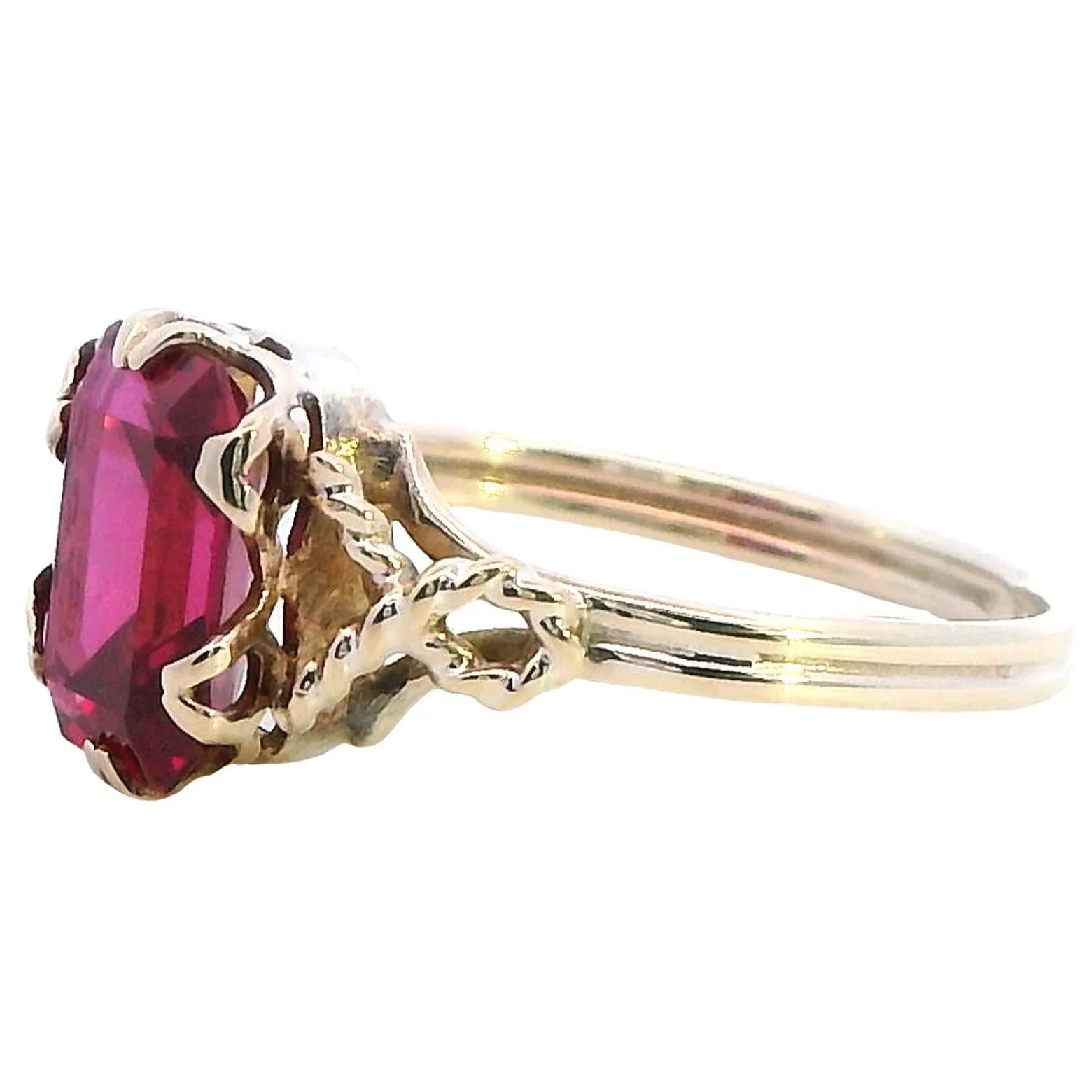 Charming 9ct Yellow Gold Synthetic Ruby Ring