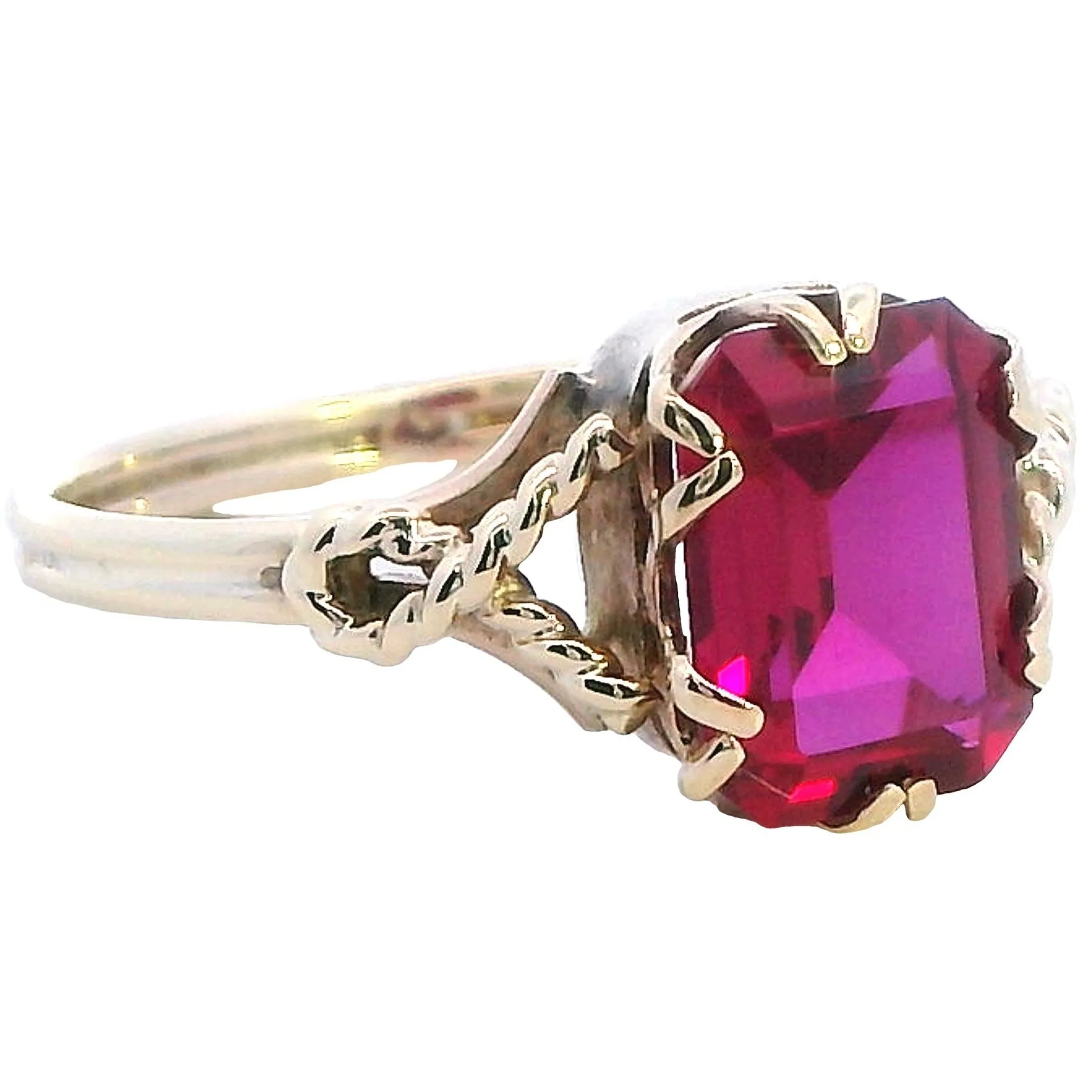 Charming 9ct Yellow Gold Synthetic Ruby Ring