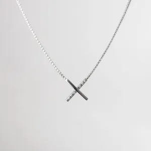DIAMOND X NECKLACE