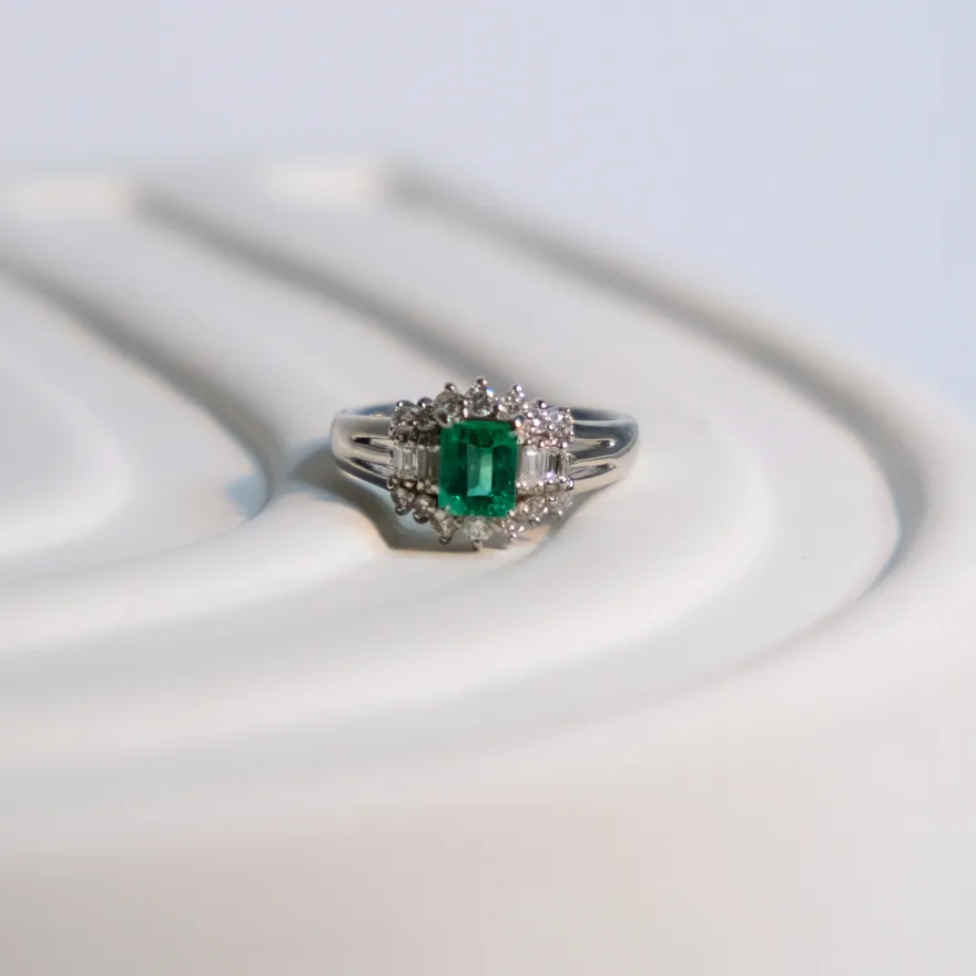 Emerald & Diamond Ring