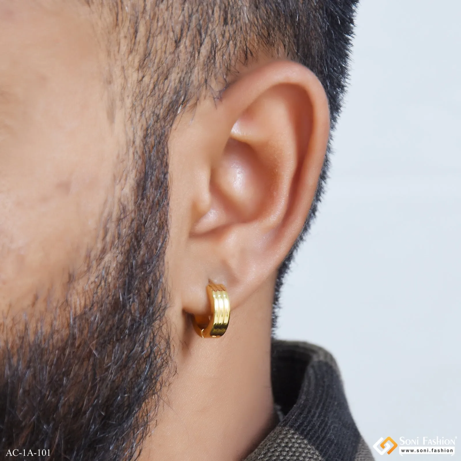 Golden Color Stainless Steel Stud Earring for Men - Style A101