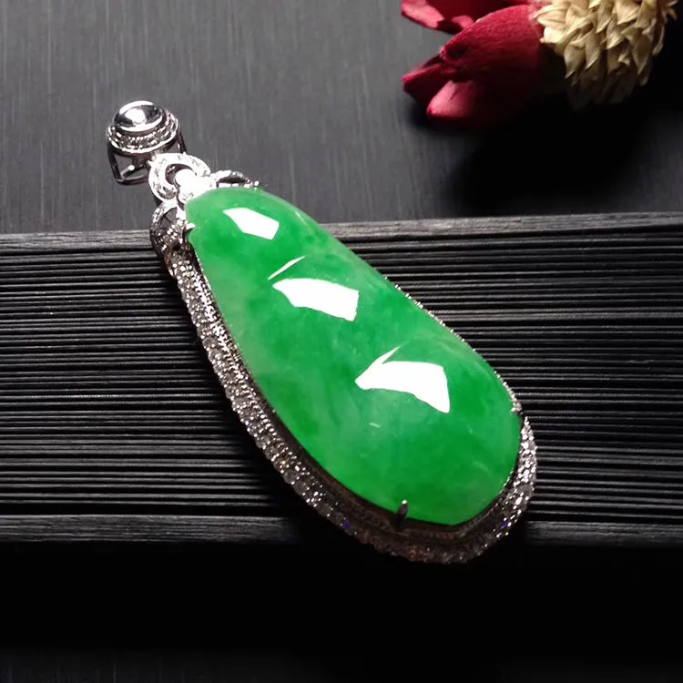Natural Jade Pendant Jadeite Gold Pendant PT369