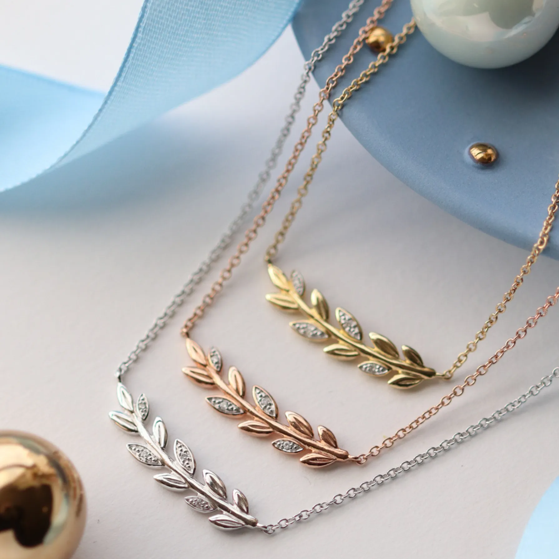 O Leaf Diamant Halskette in 9ct Rose Gold