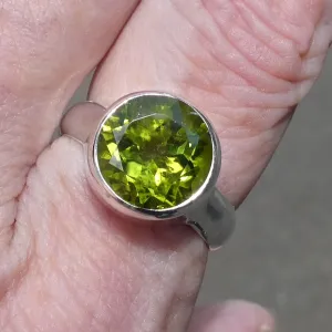 Peridot Ring, Large Faceted Round, Fine Sterling Silver US Size 9.75