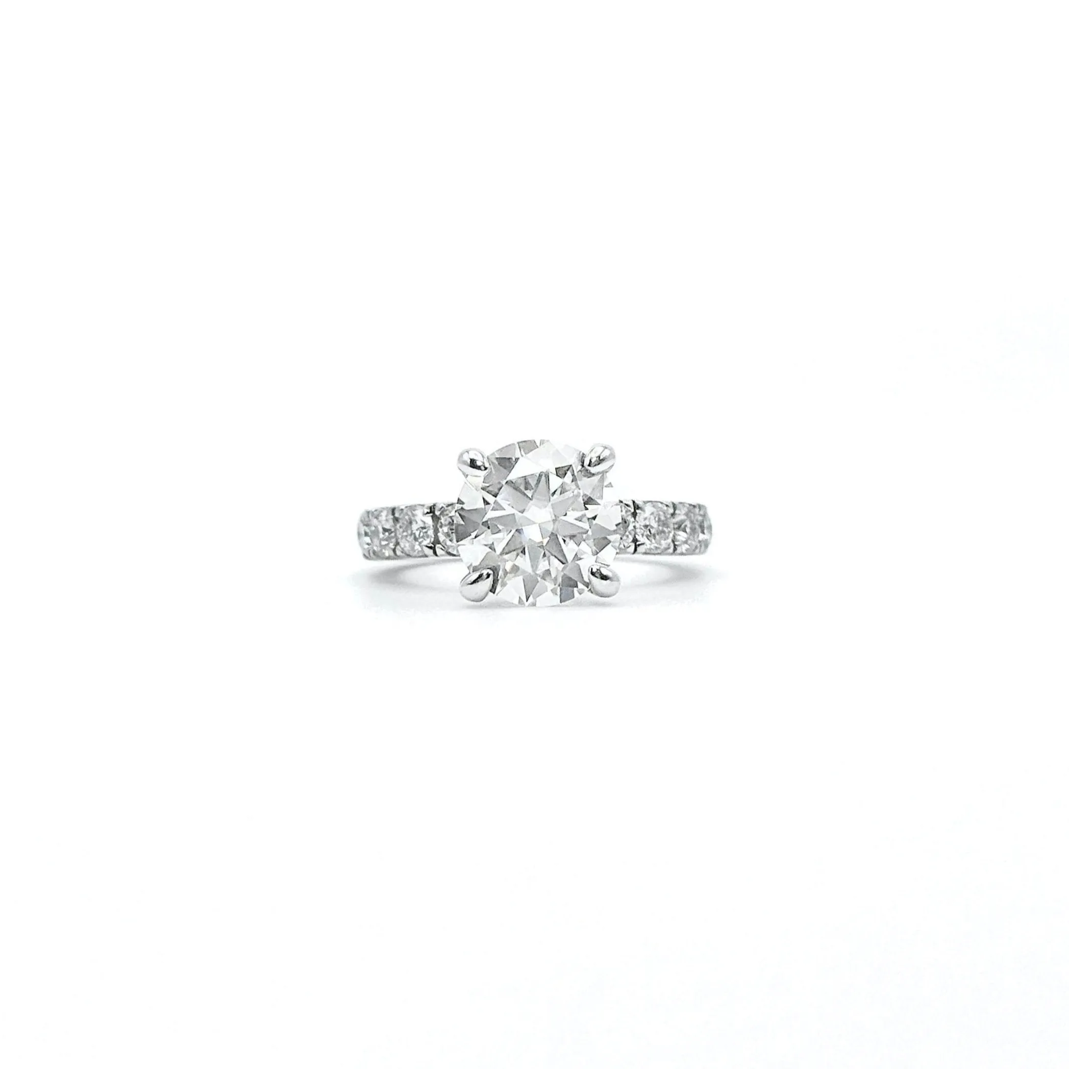 Round Cut Moissanite Ring