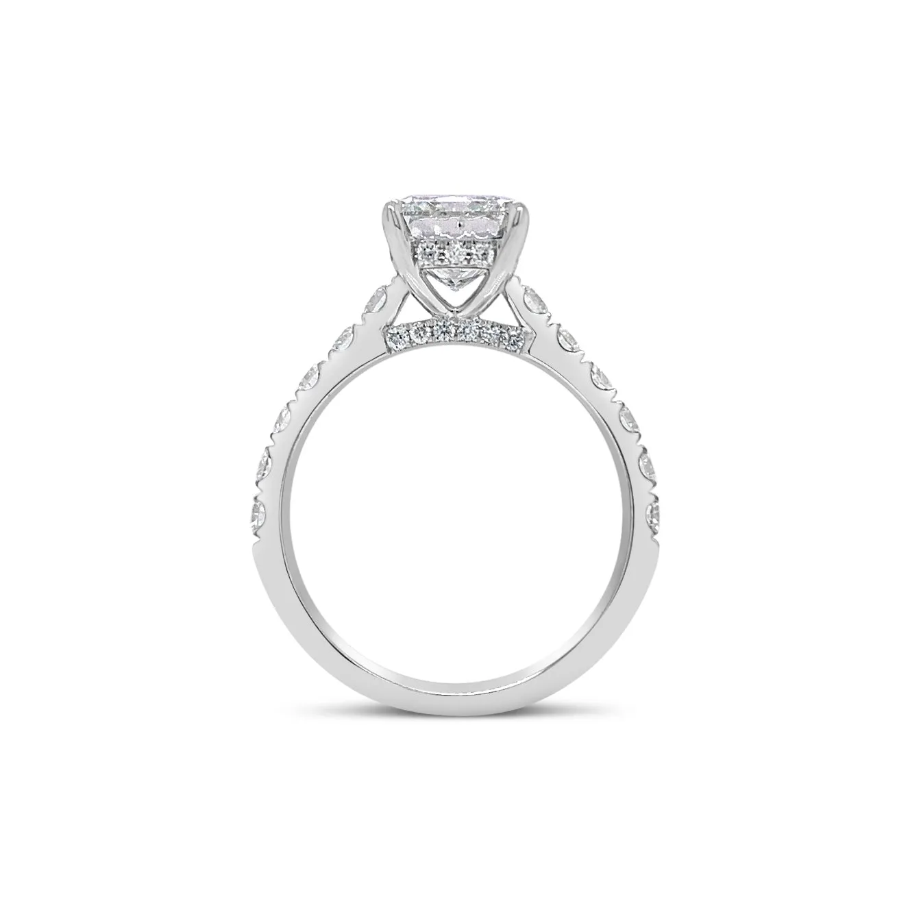 Round Diamond Engagement Ring