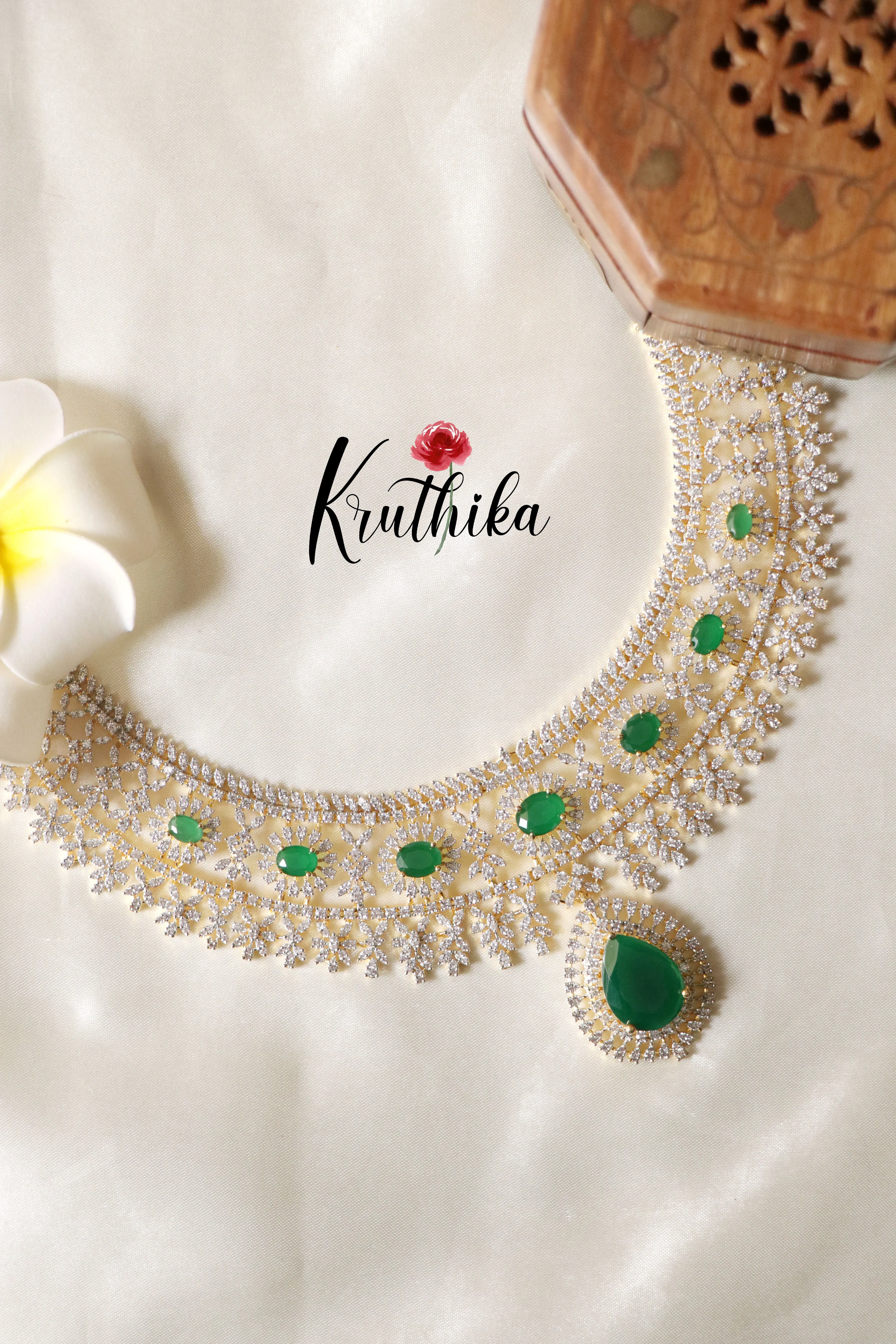 Sparkling CZ Necklace Emerald NC1256