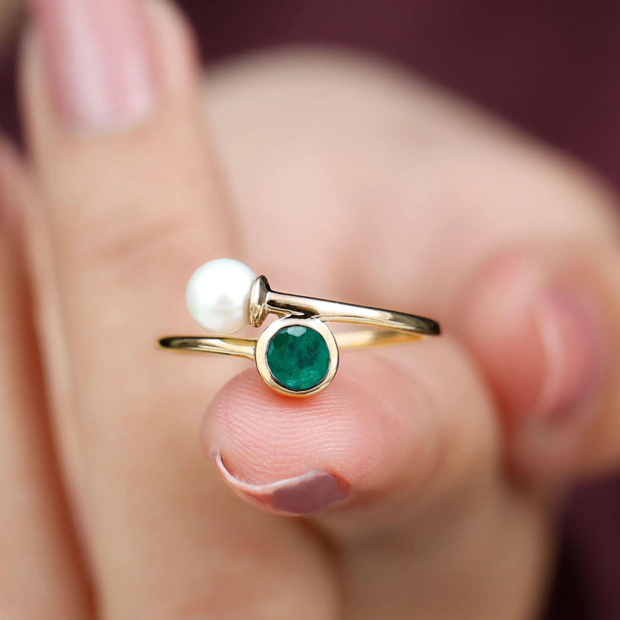 Toi et Moi Emerald and Freshwater Pearl Ring in Gold