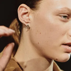Twist Studs
